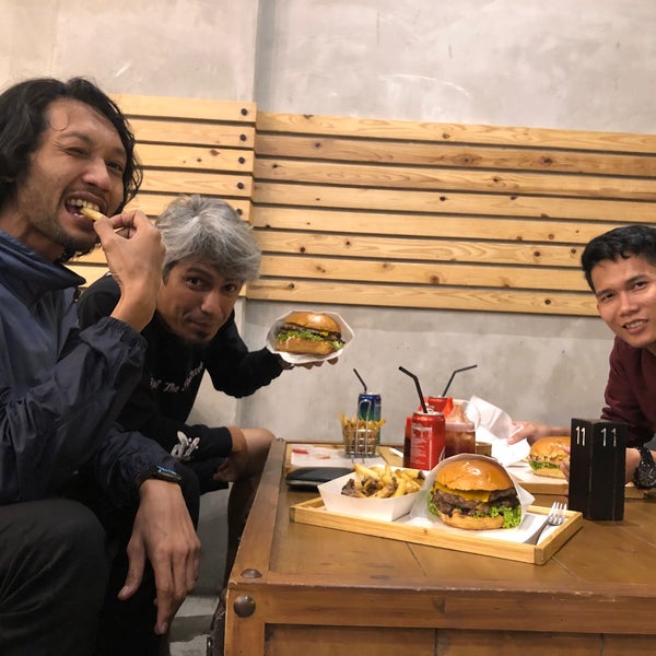 Photo taken at Burger On 16 by Syd N. on 10/17/2019