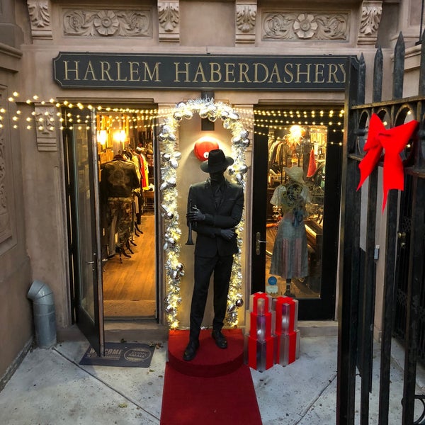 Photo taken at Harlem Haberdashery by Kells B. on 11/30/2017
