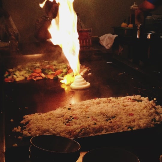 Снимок сделан в Goten Japanese Restaurant пользователем Justin K. 8/21/2013