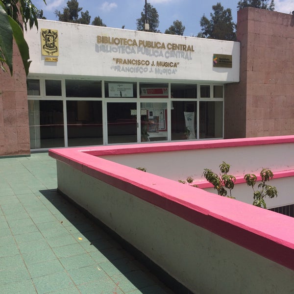 Biblioteca Pública Central "Francisco J. Mugica" Morelia, Michoacán