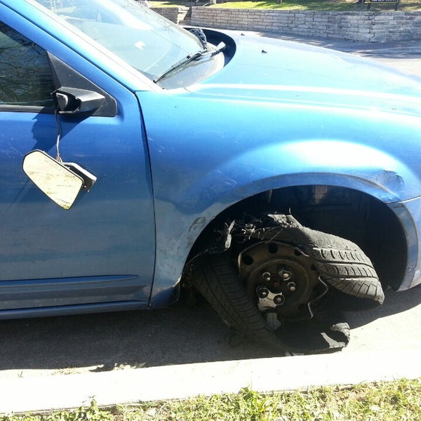 Leonard's Garage and Service Center Automotive Repair Shop in Austin
