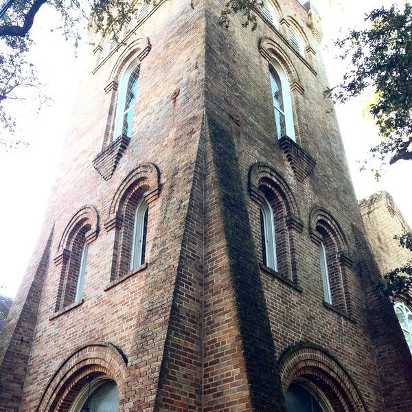Photo taken at St George&#39;s Episcopal Church by Gaylan W. on 11/20/2014