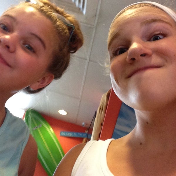 Photo taken at Bahama Buck&#39;s by Lili H. on 8/15/2015