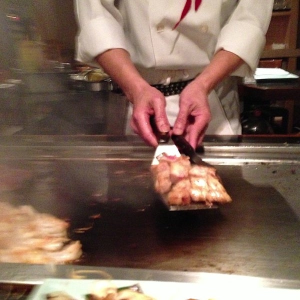 Photo taken at Sakura Japanese Restaurant by Edward K. on 1/11/2013