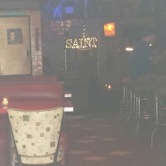 8/6/2013 tarihinde Elaina G.ziyaretçi tarafından Saint Lazarus Bar'de çekilen fotoğraf