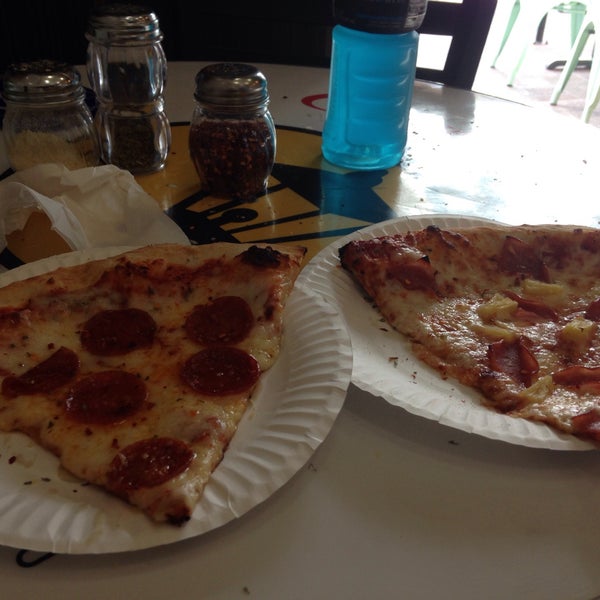 Gaslamp Pizza Pizzeria in Gaslamp