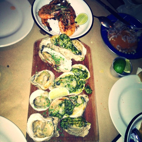 Fotos en La Docena Oyster Bar & Grill Marisquería en Guadalajara