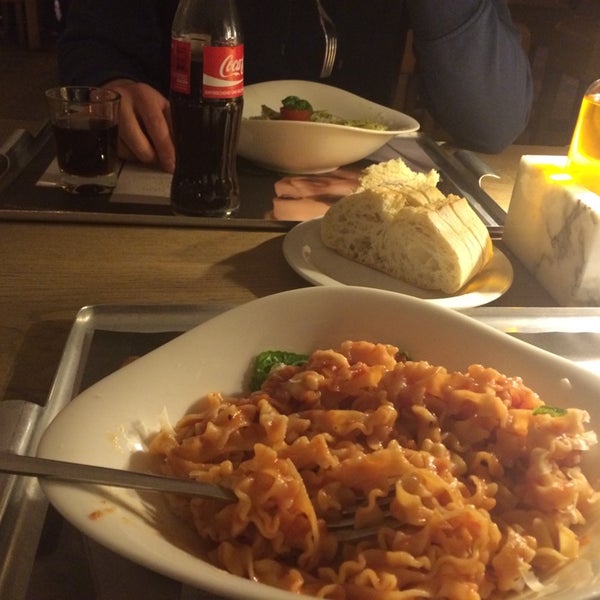 Photo taken at Vapiano by Ami Y. on 3/25/2014