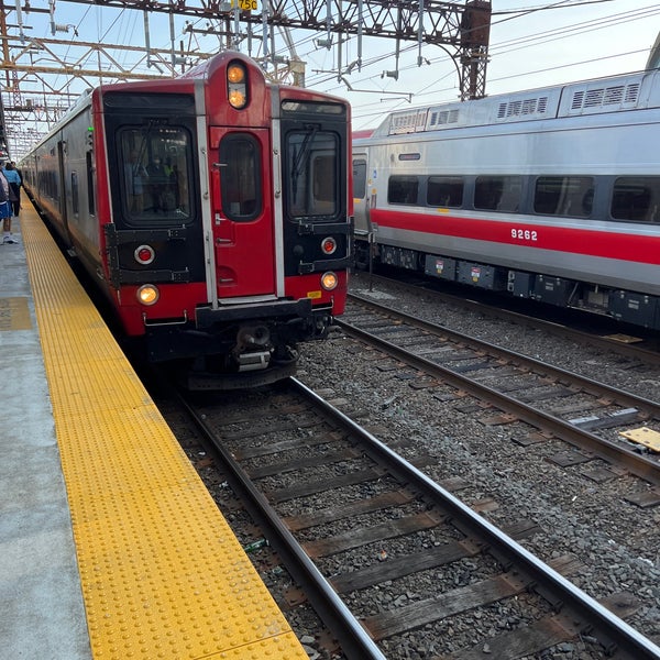 Photos at Bridgeport Train Station (BRP) Metro North & Amtrak