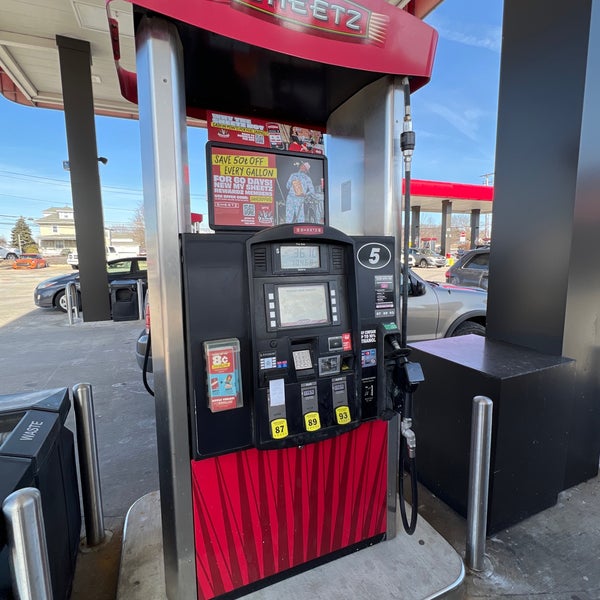 SHEETZ Fuel Station in