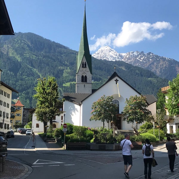 Mayrhofen Wood shop