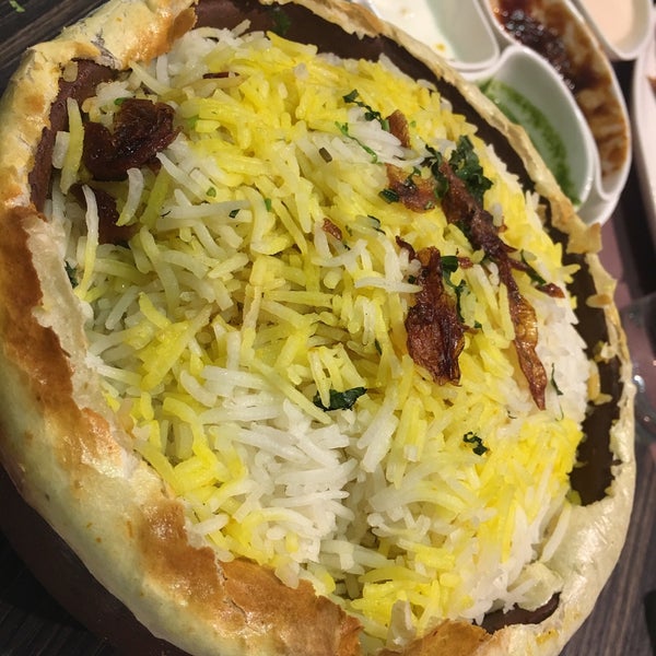 Das Foto wurde bei Dilli Restaurant von Sunil P. am 4/4/2018 aufgenommen