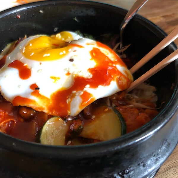 7/9/2018 tarihinde Casiziyaretçi tarafından Seoulkitchen Korean BBQ &amp; Sushi'de çekilen fotoğraf