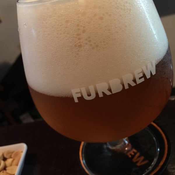 6/11/2018にJJ A.がFurbrew Beer Barで撮った写真
