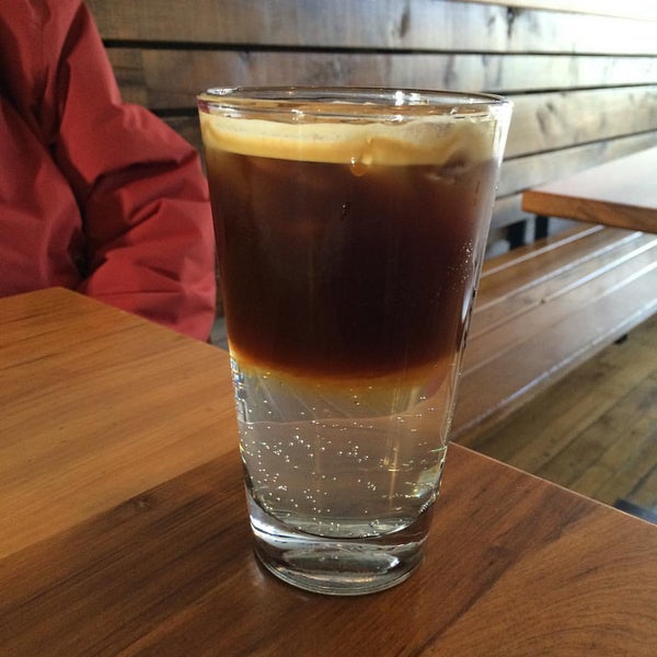 Foto tirada no(a) Rowster Coffee por Paul H. em 12/5/2015