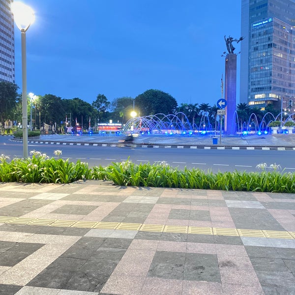 Foto diambil di Hotel Indonesia Kempinski Jakarta oleh TF 🇸🇦 pada 7/14/2021