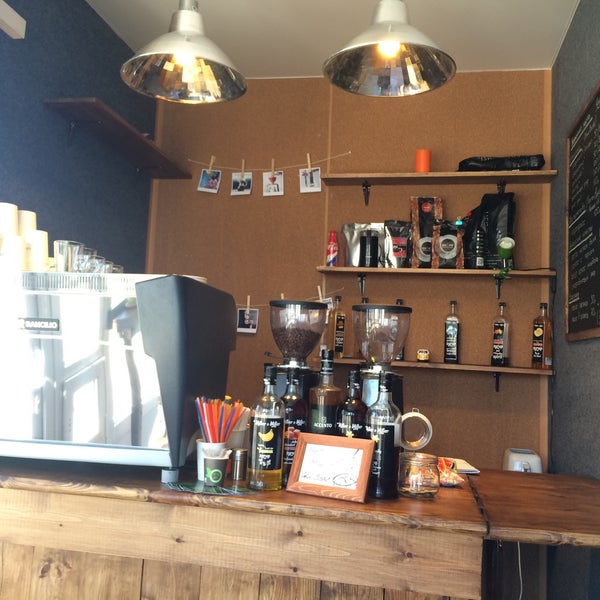 Panorama: Brew Bar Wake Up Boris, coffee shop, Buzuluk, ulitsa Chapayeva, 8 - Ya