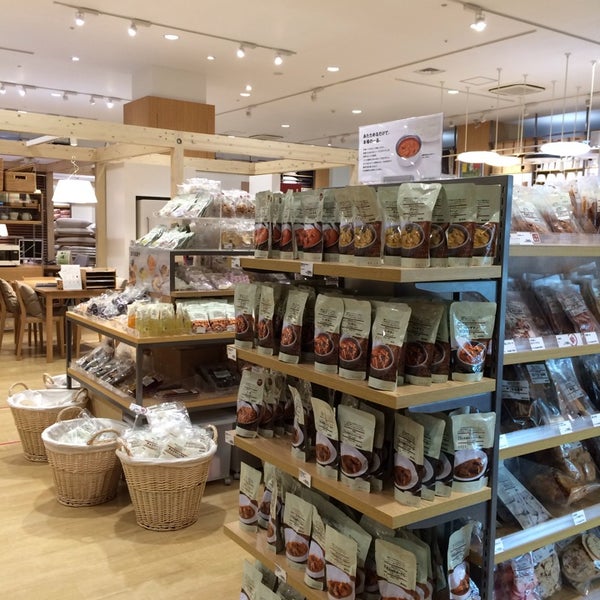 無印良品 豊洲の衣料品店 無印良品 豊洲の衣料品店