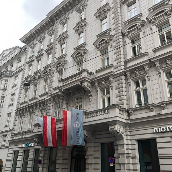 Foto scattata a Motel One Wien-Staatsoper da Vitaly K. il 11/4/2018