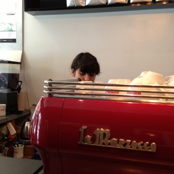 4/20/2013 tarihinde onoyoko k.ziyaretçi tarafından Gimme! Coffee'de çekilen fotoğraf