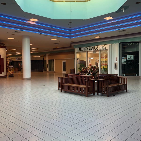 Phillipsburg Mall Shopping Mall