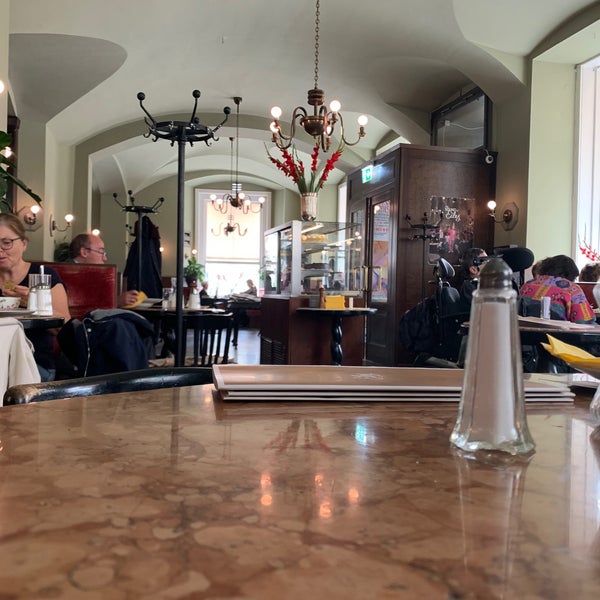 9/29/2021 tarihinde Daniel P.ziyaretçi tarafından Café Eiles'de çekilen fotoğraf
