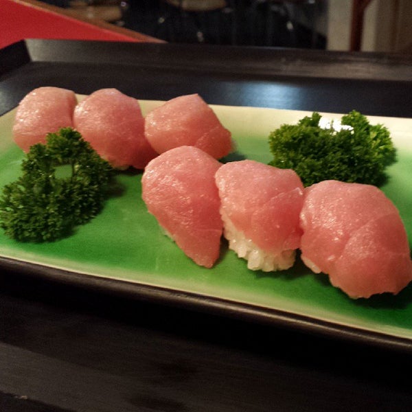 11/5/2013にClaudio K.がRestaurante Sushi Tori | 鳥で撮った写真