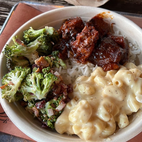 Always a hit. Go for the ride bowl with burnt ends and make sure to take the broccoli salad. The Mac and cheese is honestly not that great and neither is the sweet potato