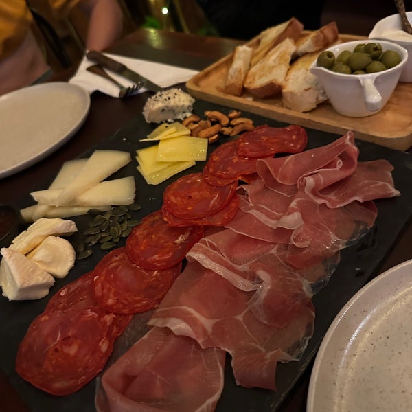 Good charcuterie board, amazing Jamon croquettes!! I think the warm dishes are the way to go here. Would recommend but definitely one of the most expensive places on this island