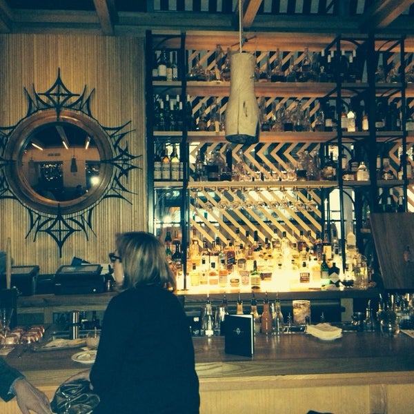 5/2/2014 tarihinde Stephanie W.ziyaretçi tarafından General Assembly Restaurant &amp; Bar'de çekilen fotoğraf