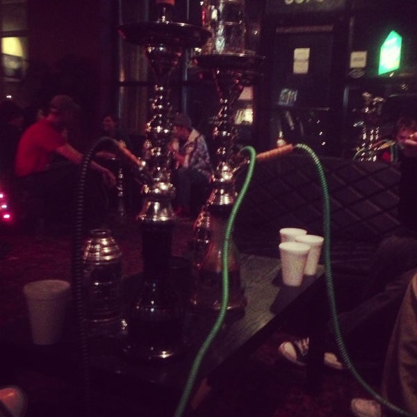 Снимок сделан в Hooked on Hookah пользователем Allison W. 12/27/2012