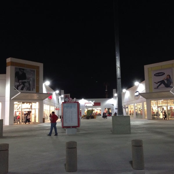 Photo taken at Gran Plaza Outlets by Eric V. on 11/21/2013