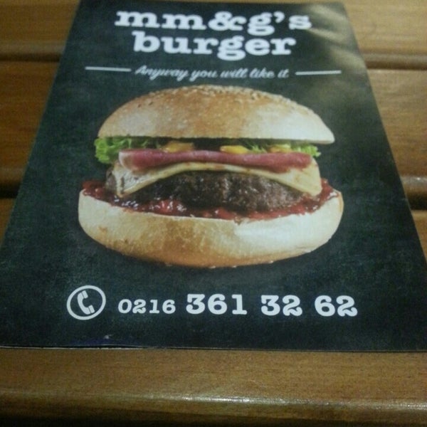 2/25/2016에 Nilay B.님이 Mm&amp;G&#39;s Burger에서 찍은 사진