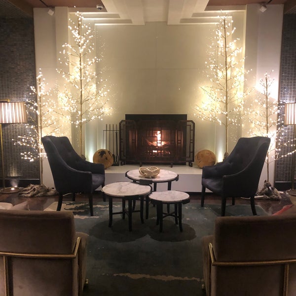 Снимок сделан в Kimpton Hotel Palomar Philadelphia пользователем Joe D. 12/26/2019