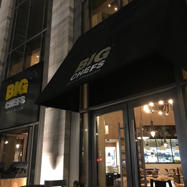 รูปภาพถ่ายที่ Big Chefs بيج شيفز โดย hamed s. เมื่อ 4/2/2018