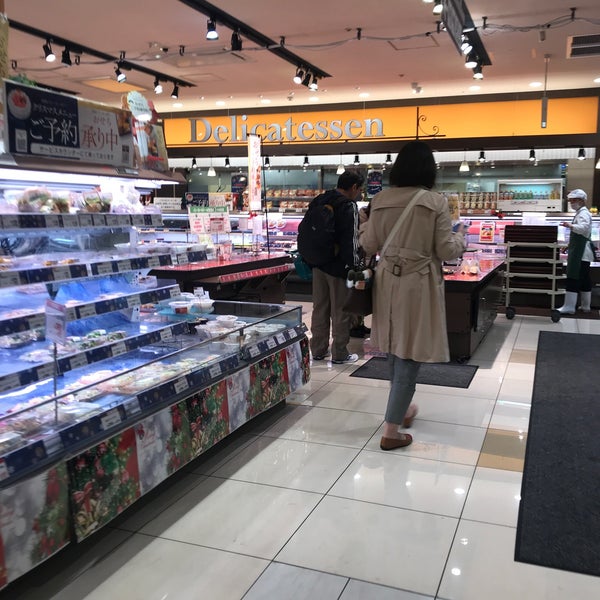 セブンイレブンのイートインで食事すると ...