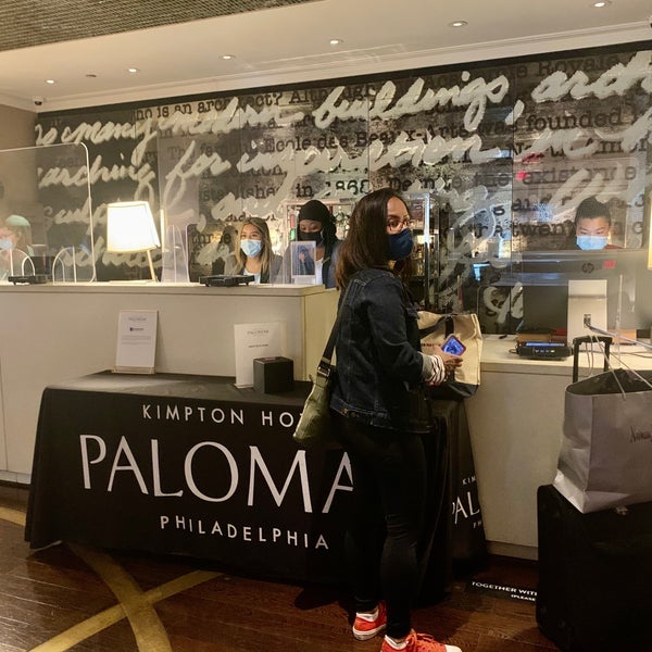 Foto tirada no(a) Kimpton Hotel Palomar Philadelphia por Winnie F. em 5/15/2021