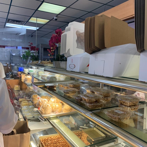Philippine Bread House Bakery in Jersey City