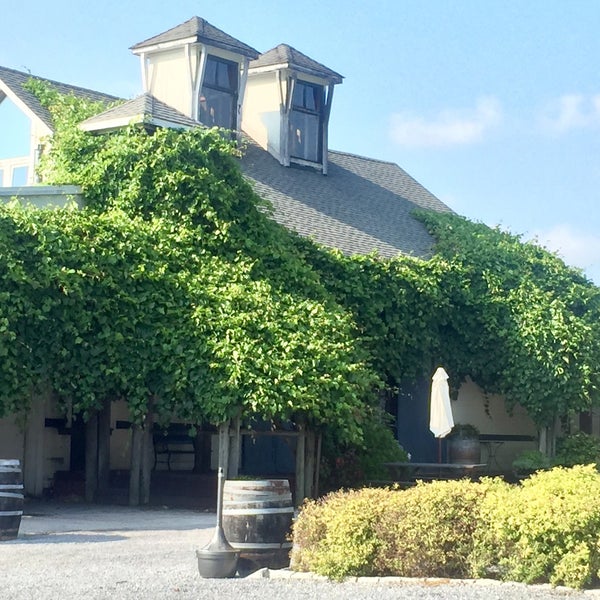 8/25/2015에 Winnie F.님이 The Lenz Winery에서 찍은 사진
