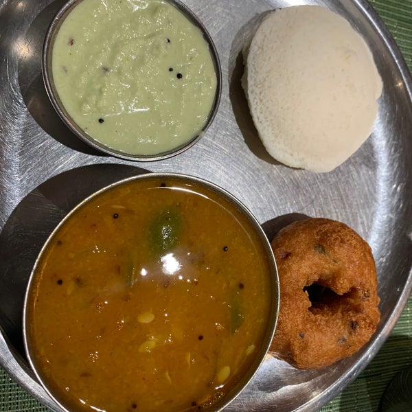 6/8/2022 tarihinde Winnie F.ziyaretçi tarafından Pongal Kosher South Indian Vegetarian Restaurant'de çekilen fotoğraf