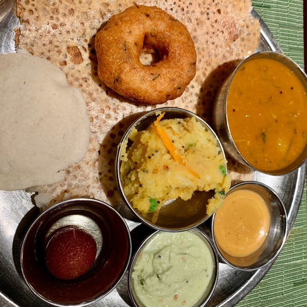 Photo taken at Pongal Kosher South Indian Vegetarian Restaurant by Winnie F. on 11/20/2019
