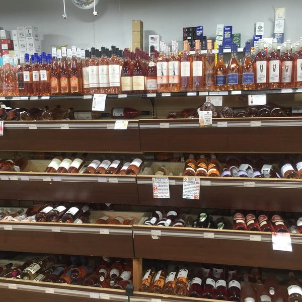 Photo taken at Super Buy Rite Wines &amp; Liquor by Winnie F. on 8/12/2018