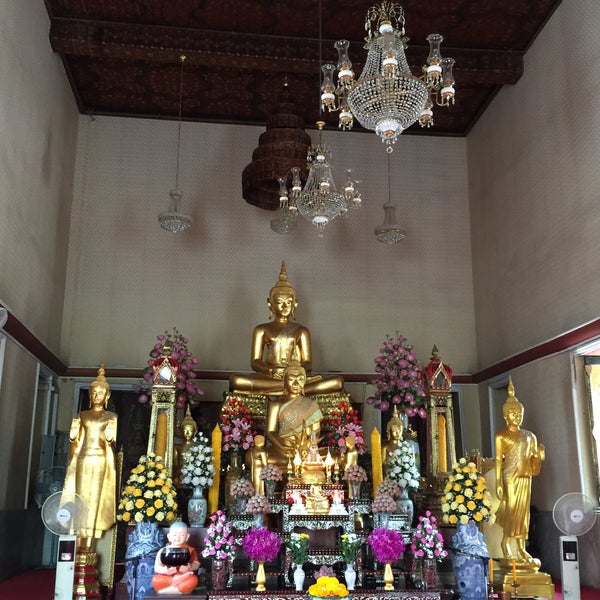 Wat Huay Mongkol