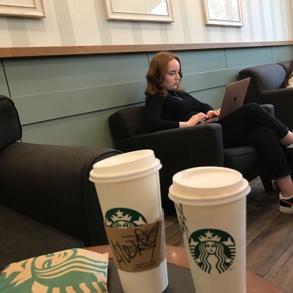 Photo taken at Starbucks by Lex U. on 10/23/2021