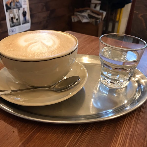 Photo taken at Coffee imrvére by Lex U. on 3/28/2019