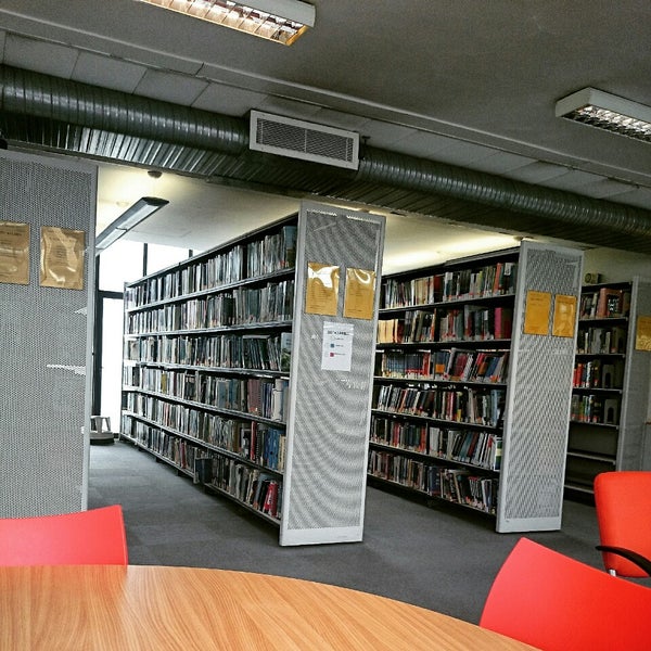 Cavendish Library College Library in London