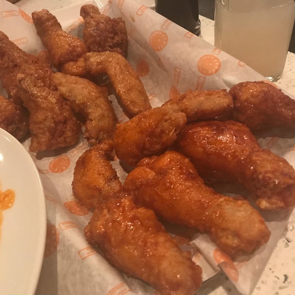 Photo taken at Crave - Mad for Chicken by Rachel on 6/12/2017