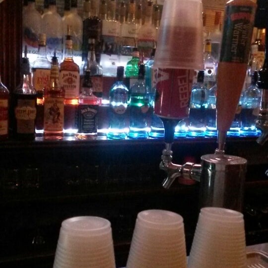 1/9/2014 tarihinde Jb S.ziyaretçi tarafından Nobles Bar And Grill'de çekilen fotoğraf