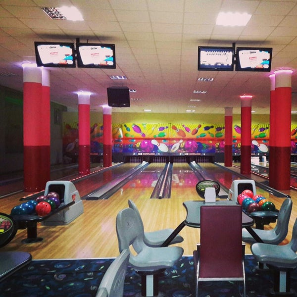 Ice Bowling