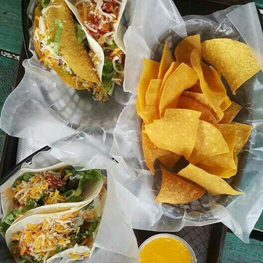 Снимок сделан в Chilitos Mexican Restaurant пользователем Lateisha L. 3/9/2016